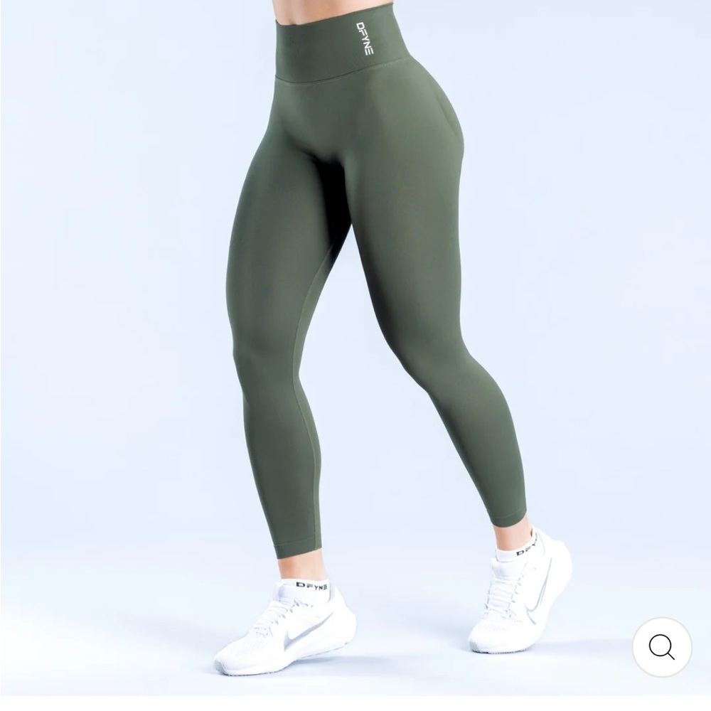 DFYNE DYNAMIC OLIVE GREEN LEGGINGS 🌿 brand new
